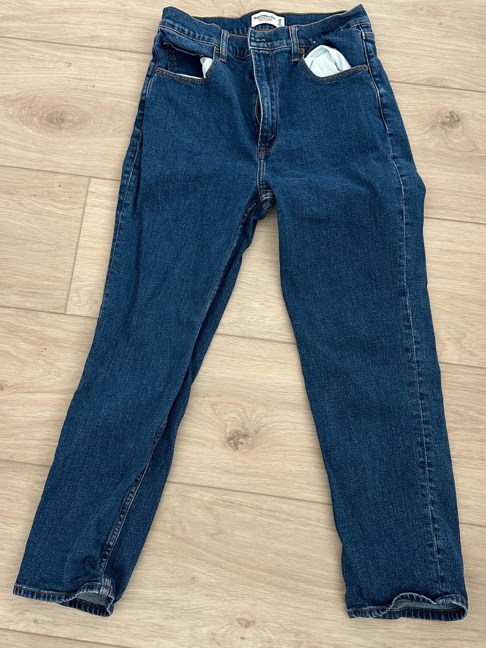 Abercrombie & Fitch Straight-Leg Jeans in Dark Blue Denim